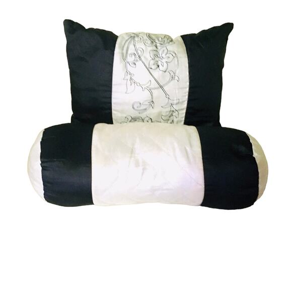 Set of Small Sofa Pillows - Picture 3 of 3